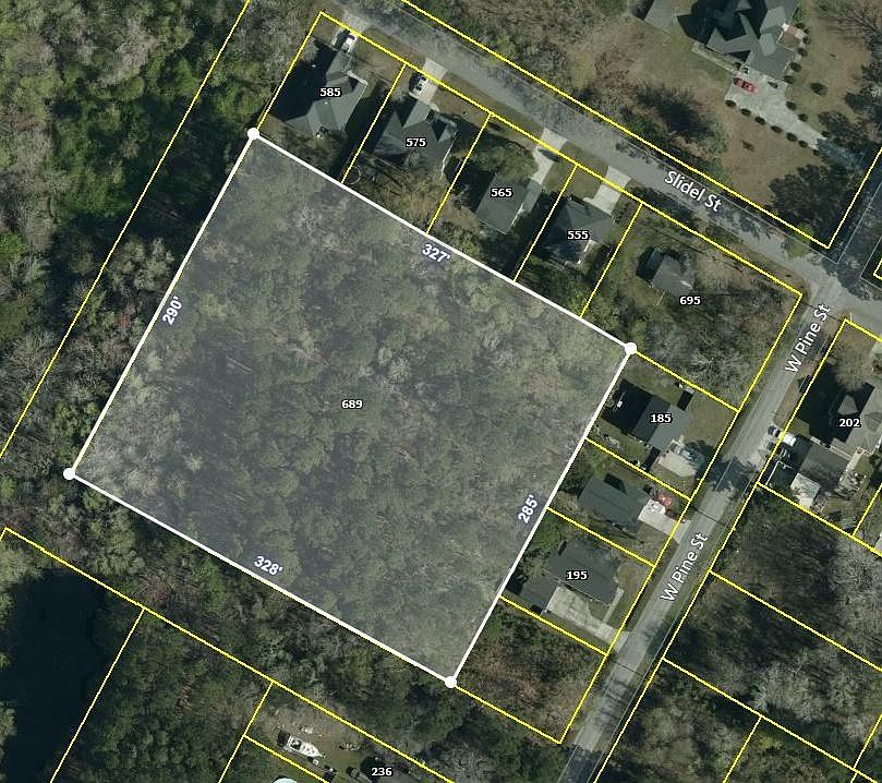 2nd image of 689 Slidel St