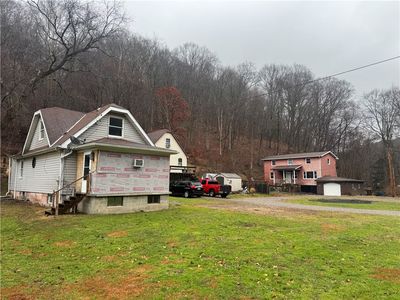 819 Howes Run Rd, Tarentum, PA, 15084