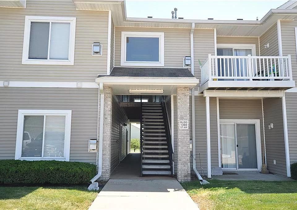 1st image of 1360 SE Florence Dr Unit 62