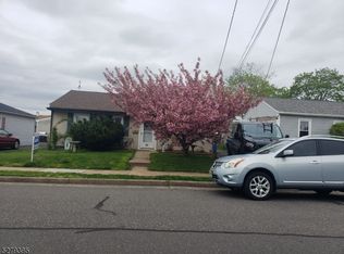 90 S 18th Ave, Manville, NJ 08835