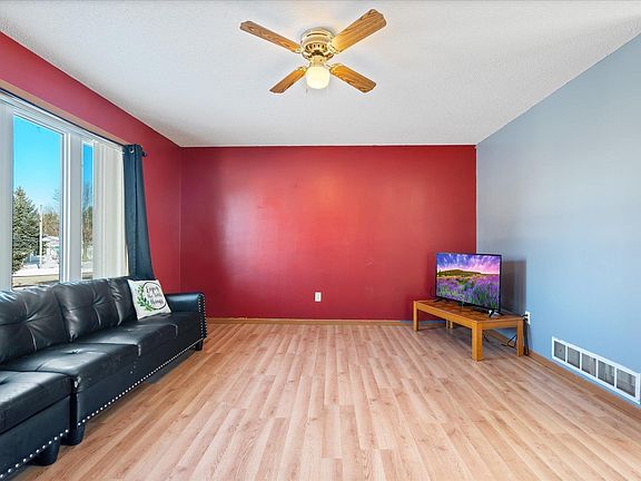 5th image of 500 1st St SW