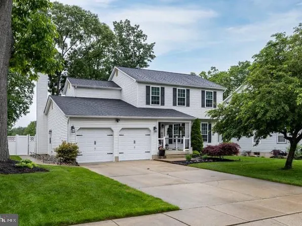 25 Aberdeen Dr, Sicklerville, NJ 08081