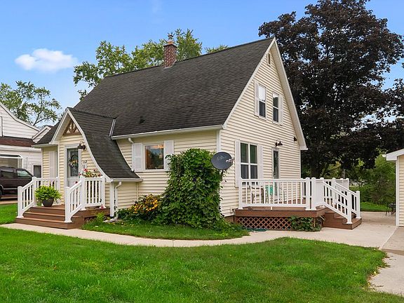 2nd image of 302 Gaede Ave