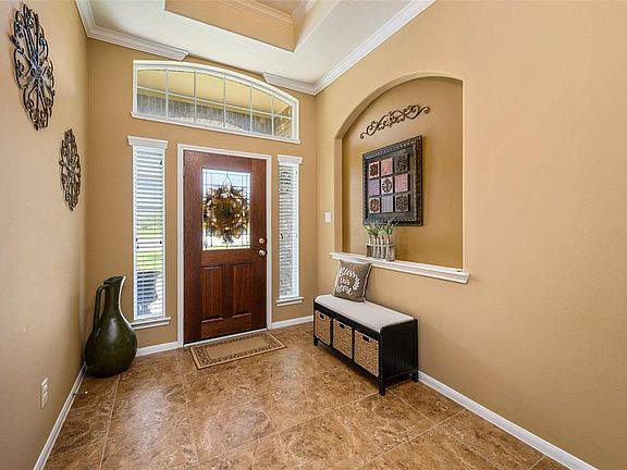 5th image of 14727 Parkview Ct