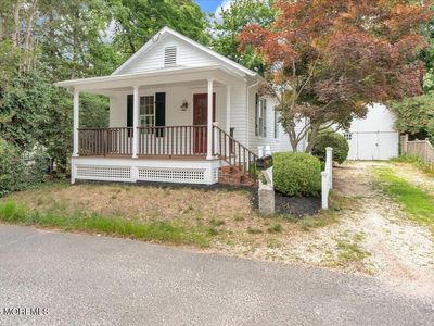 6 Haggers Lane, Fair Haven, NJ, 07704