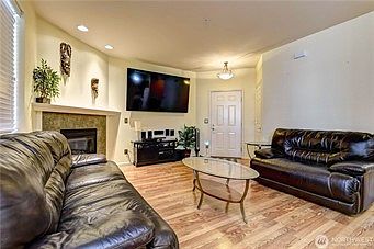 4th image of 13000 Admiralty Way APT D203