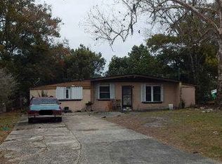 9211 Greenleaf Rd, Jacksonville, FL 32208