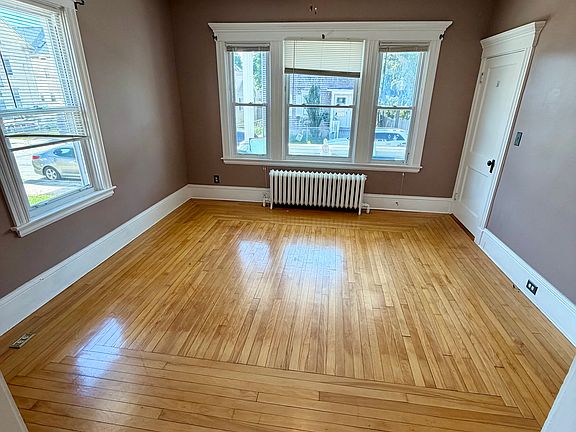 3rd image of 18-20 Spencer St #1