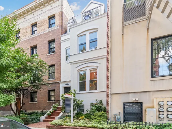 2034 Hillyer Pl NW, Washington, DC 20009