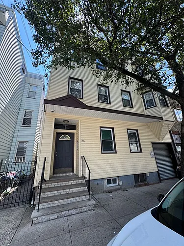 86 Pacific St #2 Photo 1