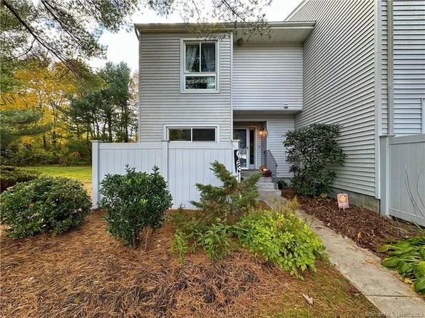 552 Oak Avenue #552, Cheshire, CT 06410