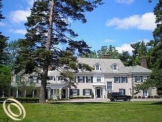 1st image of 411 Country Club Ln