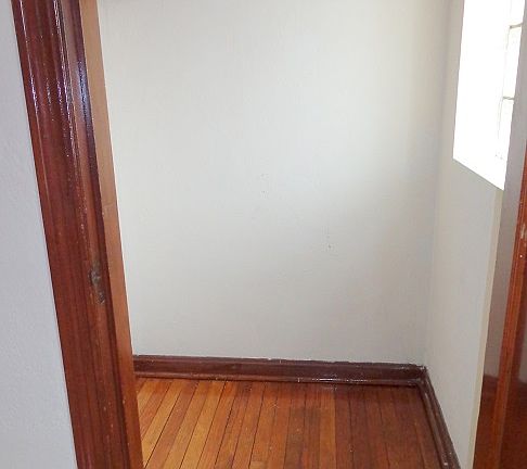 3rd image of 4110A S Compton Ave