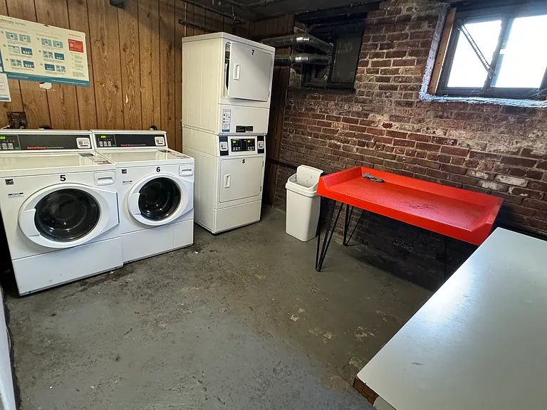 100 Linden St #6 — Photo 9