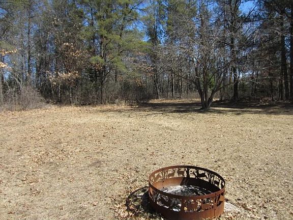 3rd image of 3151 Logan Dr