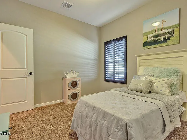 12934 Terrington Ave — Photo 16