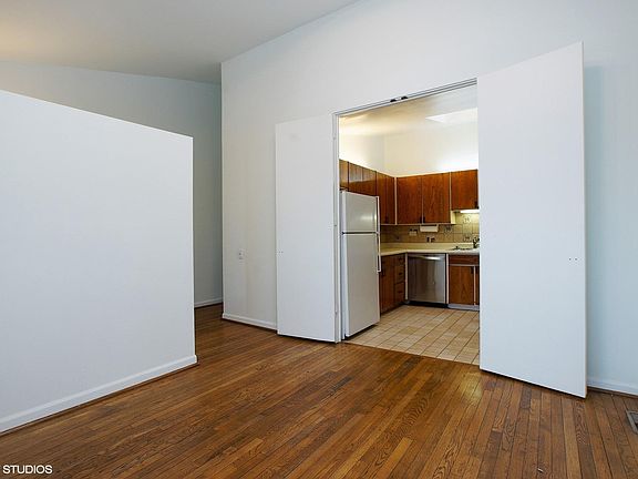 3rd image of 3700 N Lake Shore Dr APT 708
