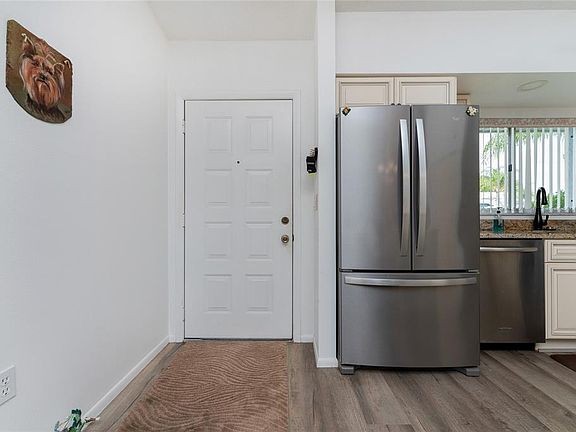3rd image of 6516 Hamlet Dr Unit 12-A