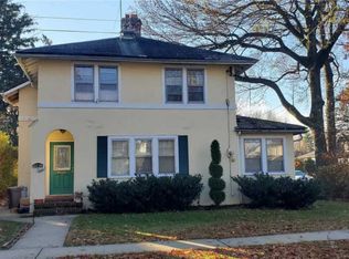 21204 33rd Ave, Bayside, NY 11361