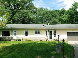 301 Raleigh Rd, Galveston, IN