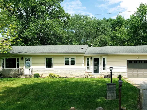 301 Raleigh Rd, Galveston, IN 46932