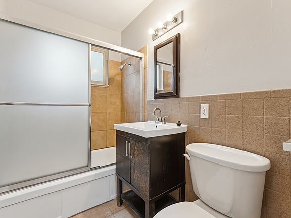 5th image of 2451 S Gaylord St #11525468