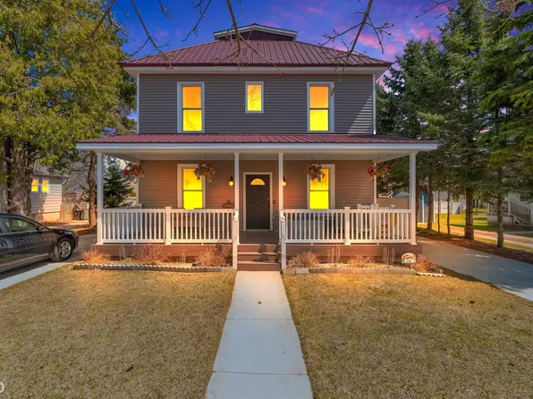 216 John St, Bad Axe, MI 48413