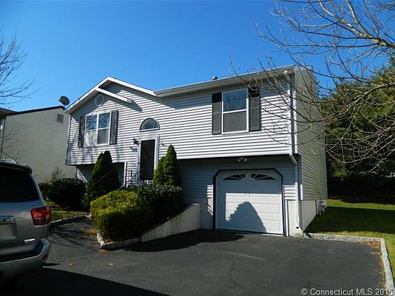 3rd image of 81 Branca Ct