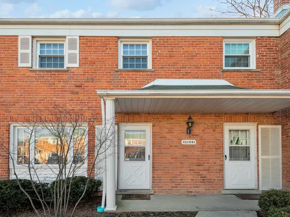 2148 Rugen Rd APT D, Glenview, IL 60026