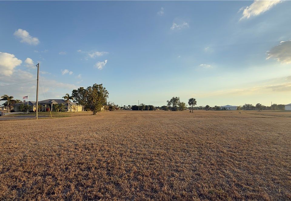 2nd image of 24468 Sol Ct