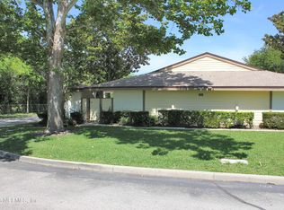 1501 Challenger Ct W, Atlantic Beach, FL 32233