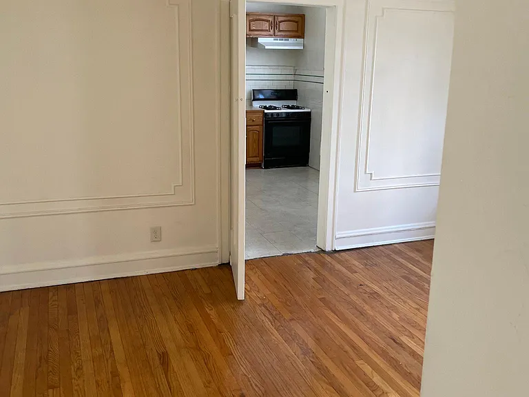 8350 S Maryland Ave #1 — Photo 7