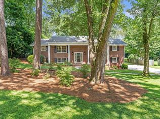 35 Whispering Way, Atlanta, GA 30328