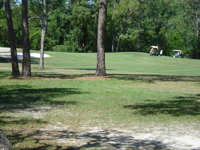 a look at the 4th fairway