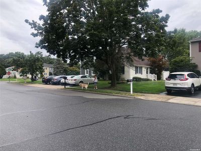 4 Federal Lane #4, Coram, NY, 11727