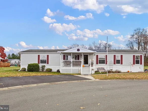 34 Adriane Ct #707, Bear, DE 19701