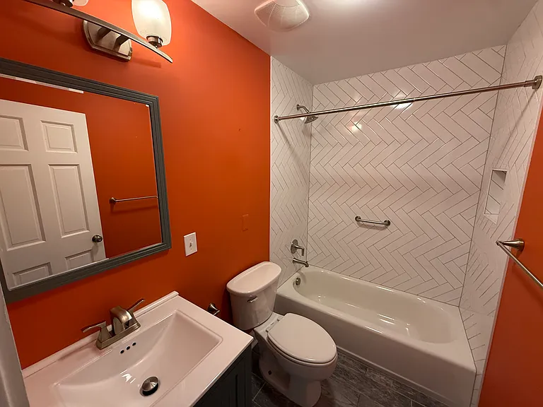 28 Walnut St NW — Photo 17