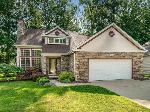 8808 Northway Cir, Freeland, MI 48623