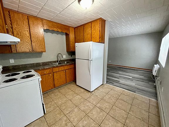 3rd image of 1555 Willis Ave #6