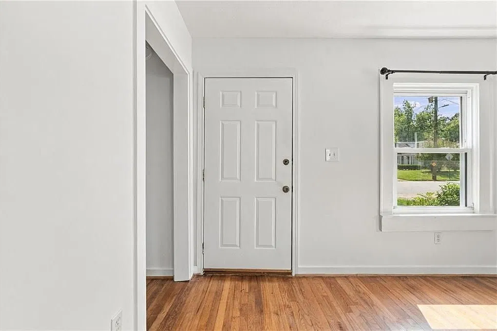 2 bed, 2.0 bath, 1488 sqft, $2,600 — Photo 3