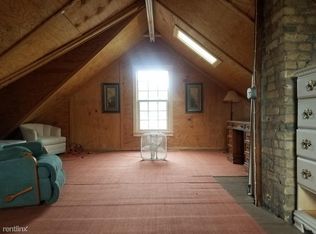 2756 N Oakland Ave, Milwaukee, WI 53211