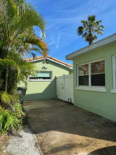 17 Goodall Ave #A Photo 1