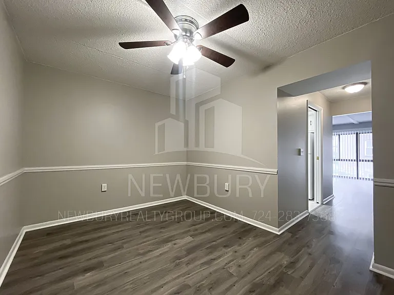 530 N Main Street - The Townhouse. — Photo 119