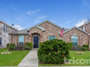 2934 Margeaux Dr, Lancaster, TX 75134