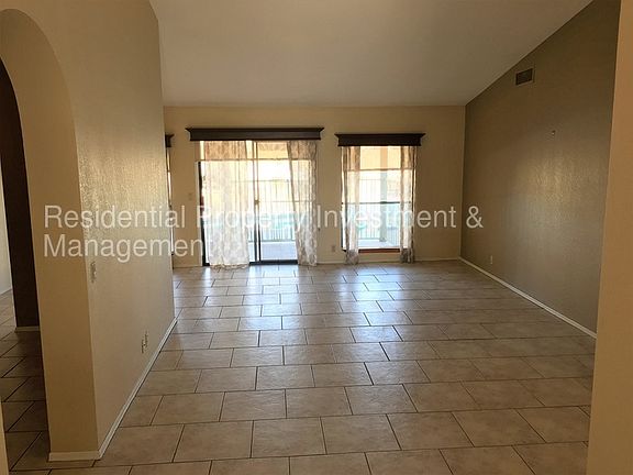 3rd image of 8846 W Sanna St