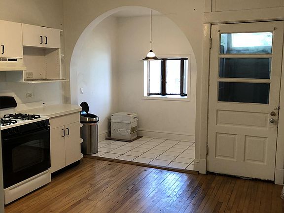 Kitchen & Breakfast nook