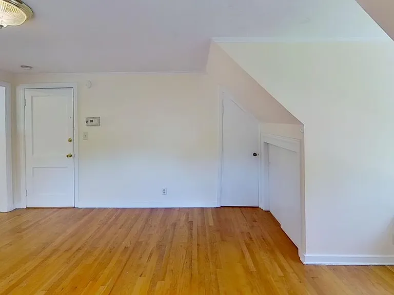 225 S Allen St #2L — Photo 2