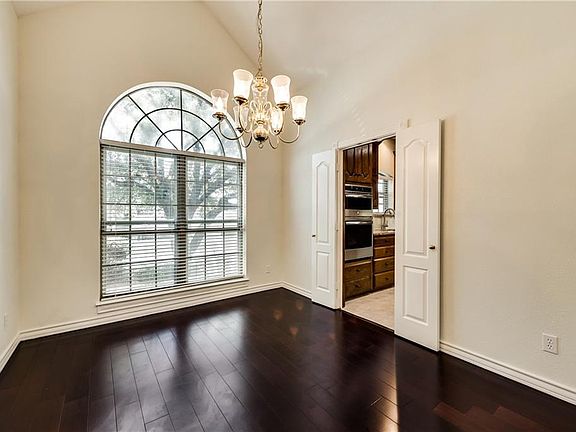 3rd image of 6709 Glen Dale Dr