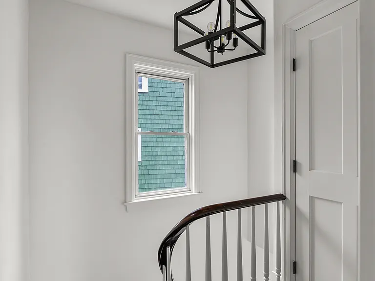 8 Cross St #2 — Photo 5