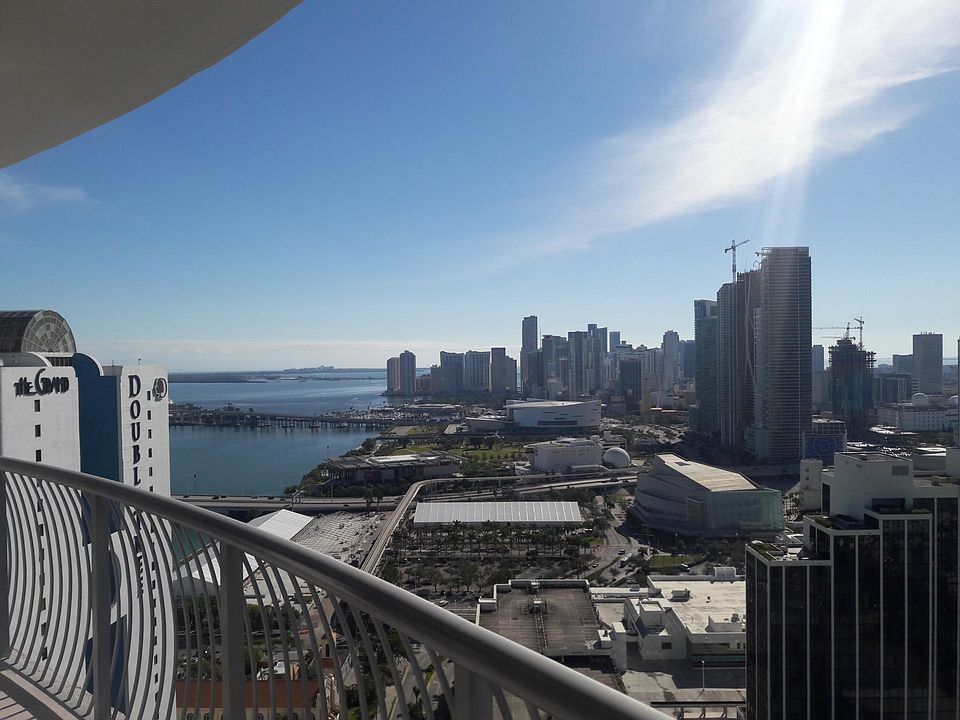 1st image of 1750 N Bayshore Dr APT 4014